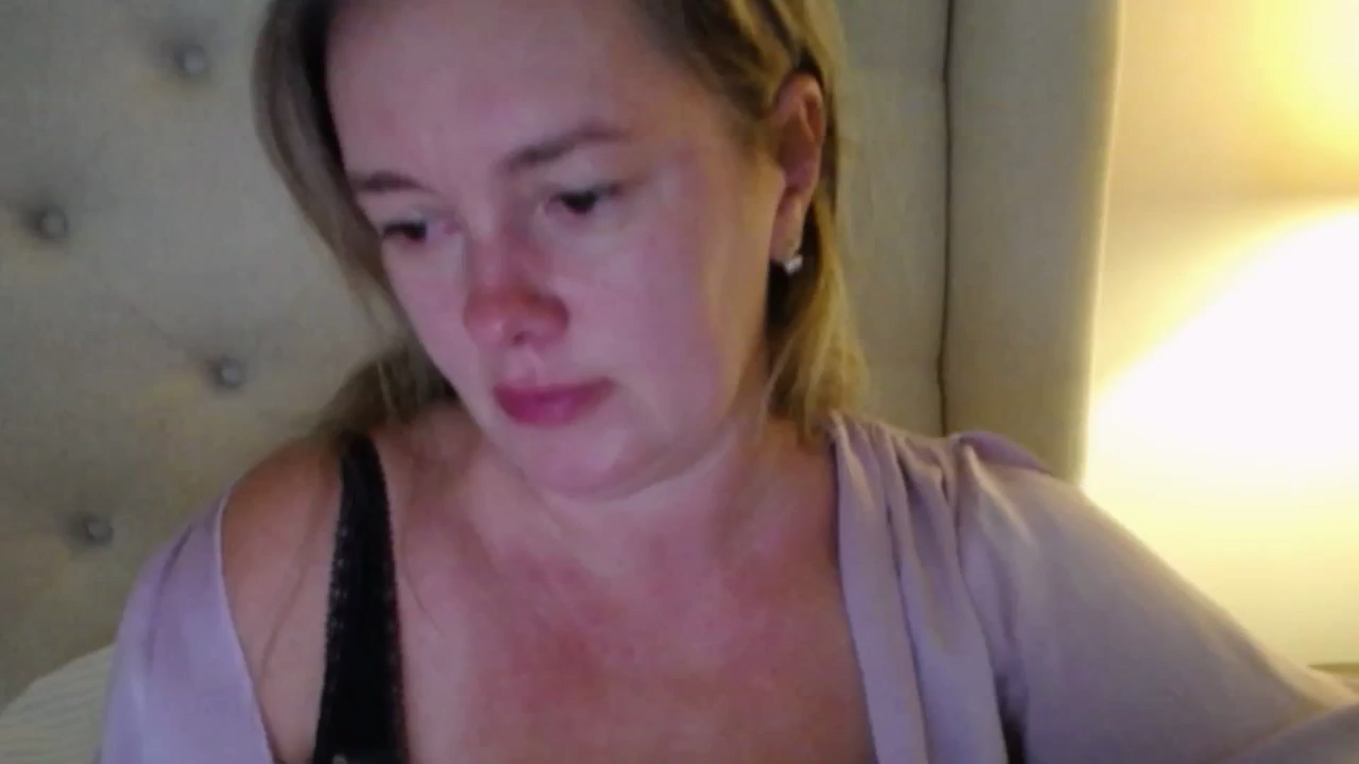 Gallery image thumbnail from J0llye's myfreecams stream on, 09/10/2025, 18:35 image 14 of 20