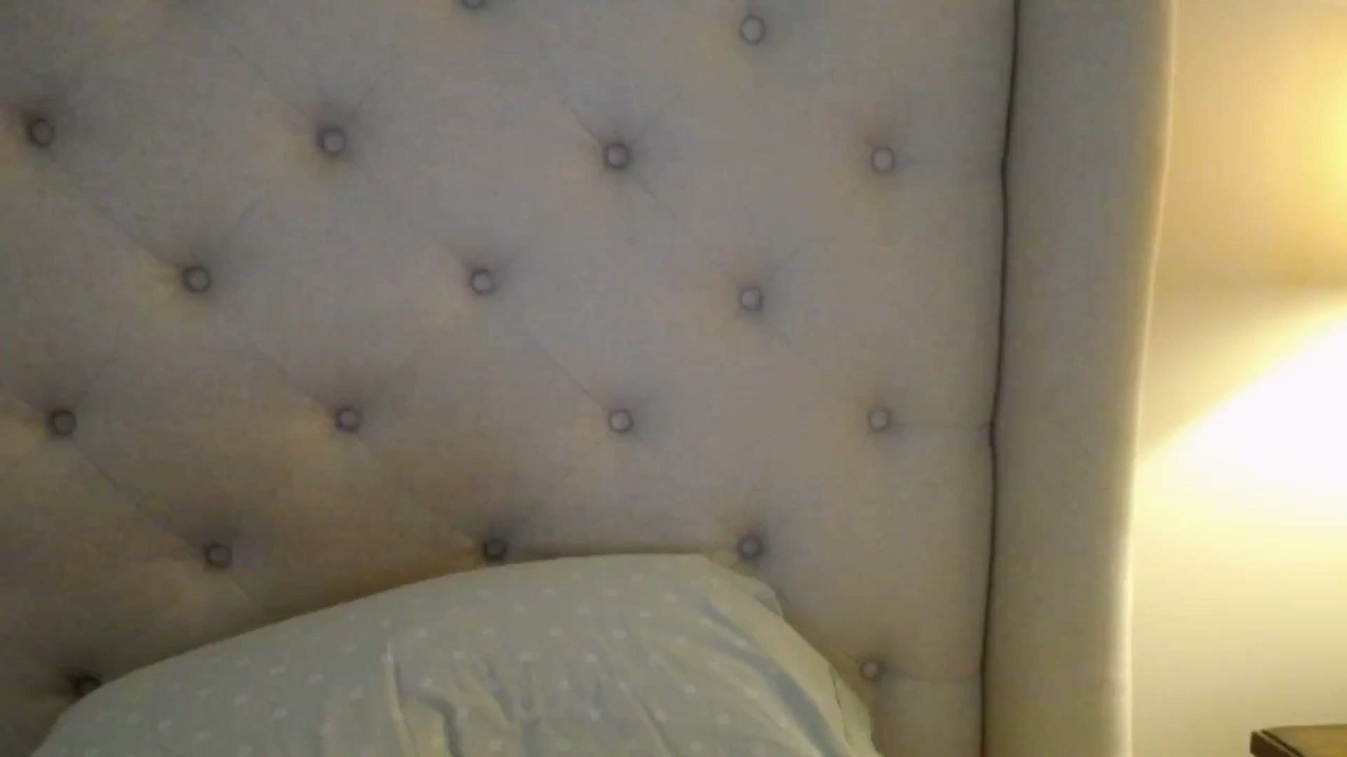 Gallery image thumbnail from J0llye's myfreecams stream on, 09/11/2025, 19:33 image 13 of 20