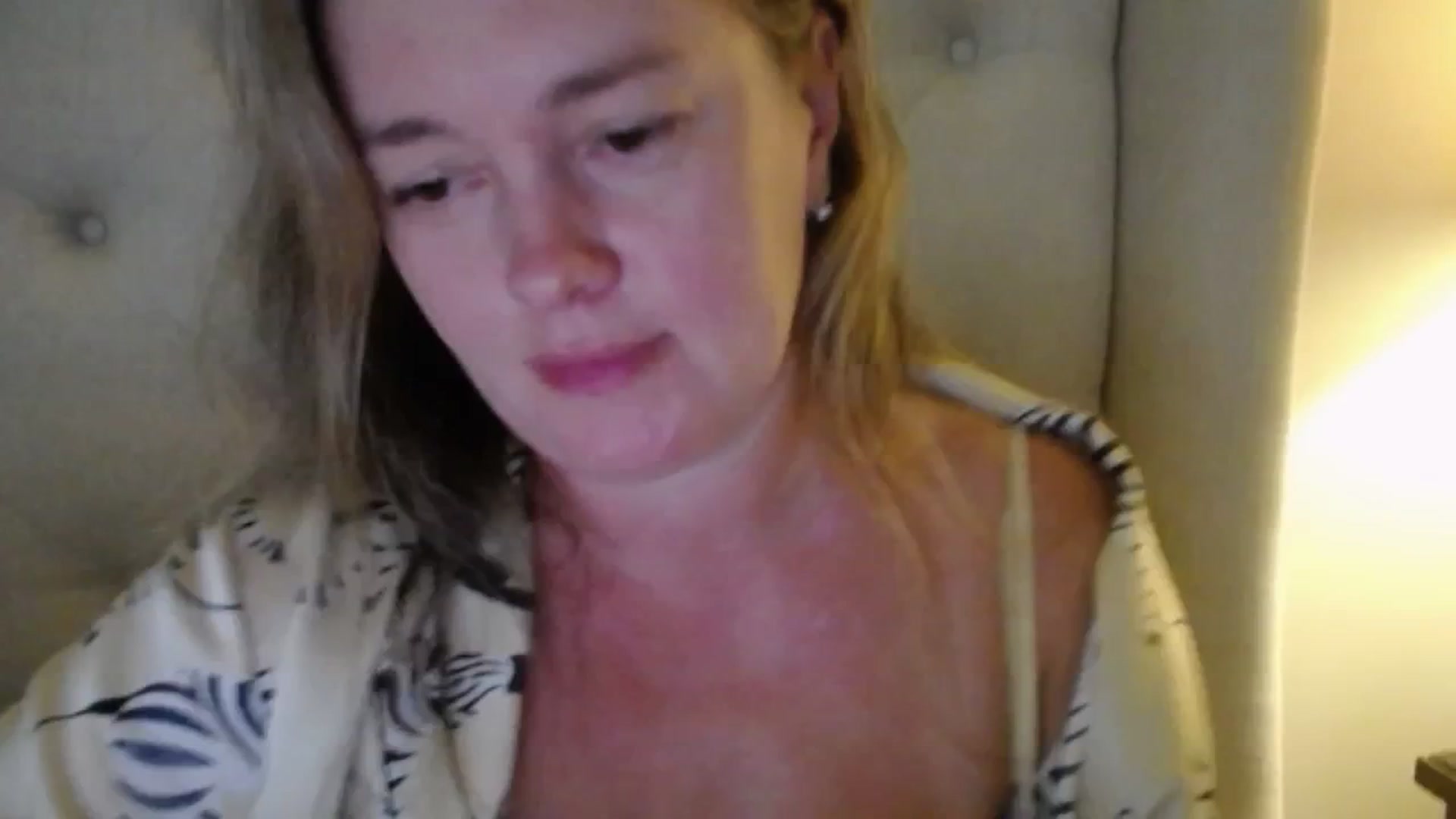 Gallery image thumbnail from J0llye's myfreecams stream on, 09/11/2025, 19:33 image 19 of 20