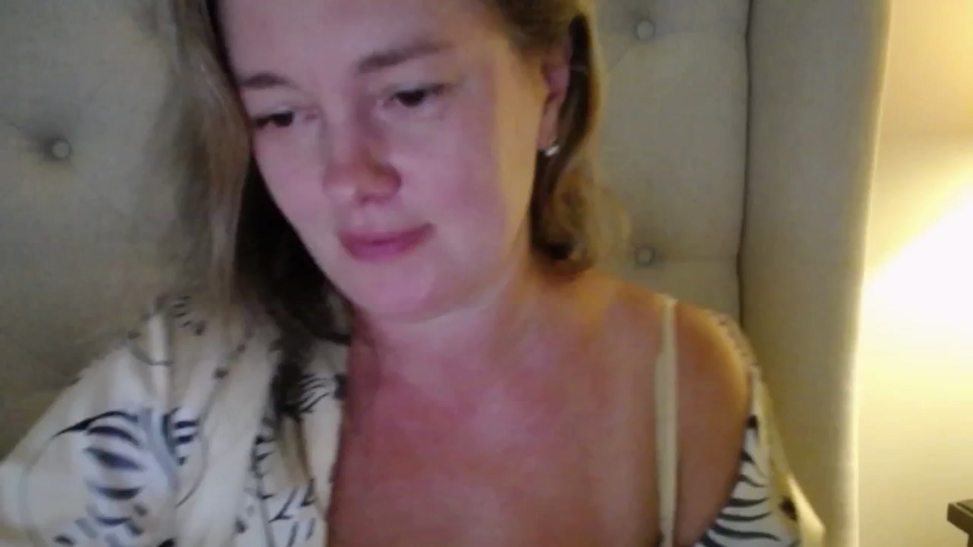Gallery image thumbnail from J0llye's myfreecams stream on, 09/11/2025, 19:33 image 20 of 20