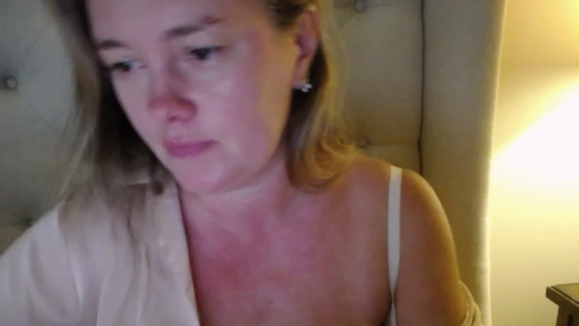 Gallery image thumbnail from J0llye's myfreecams stream on, 09/12/2025, 19:31 image 10 of 20