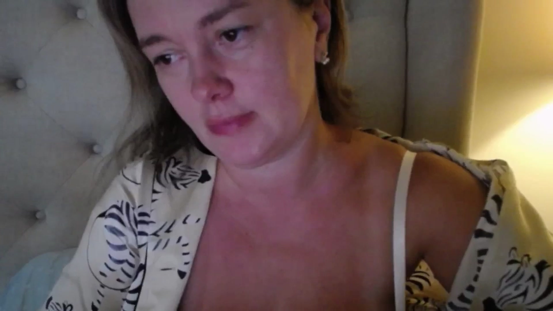Gallery image thumbnail from J0llye's myfreecams stream on, 09/14/2025, 20:00 image 10 of 20