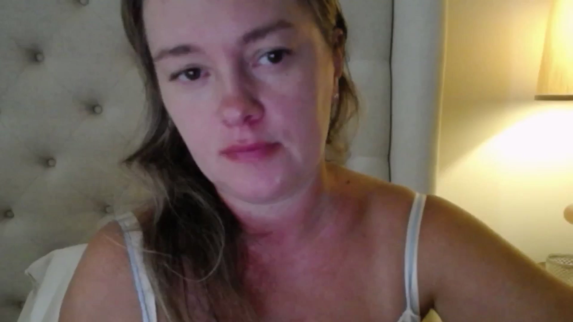 Gallery image thumbnail from J0llye's myfreecams stream on, 09/15/2025, 15:56 image 15 of 20