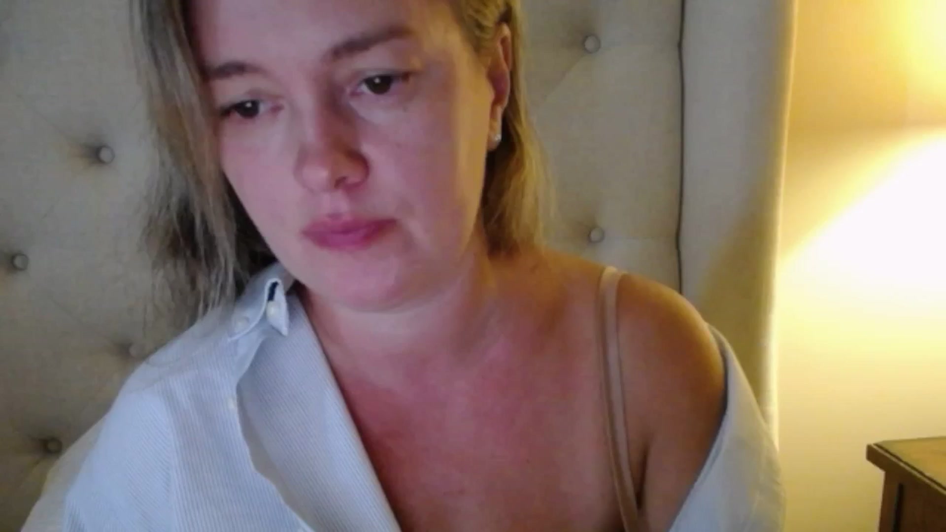 Gallery image thumbnail from J0llye's myfreecams stream on, 09/16/2025, 19:04 image 1 of 20