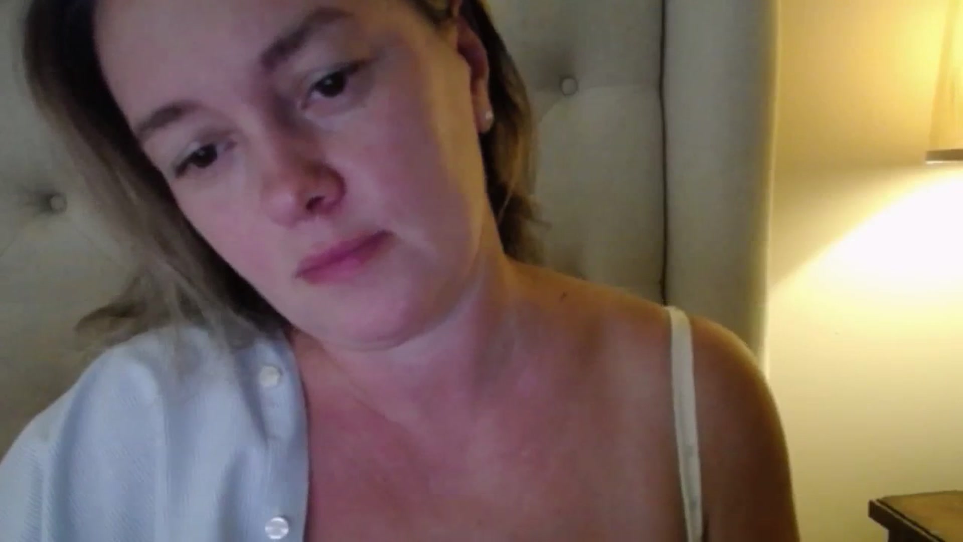 Gallery image thumbnail from J0llye's myfreecams stream on, 09/18/2025, 16:41 image 4 of 20