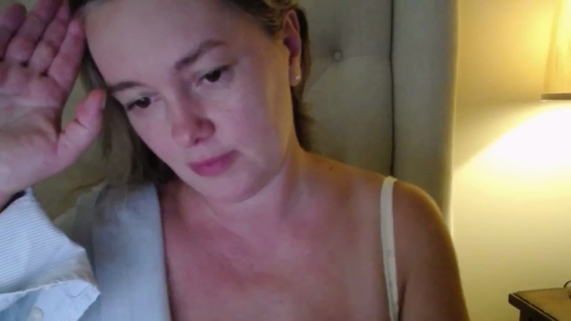 Gallery image thumbnail from J0llye's myfreecams stream on, 09/18/2025, 16:41 image 14 of 20