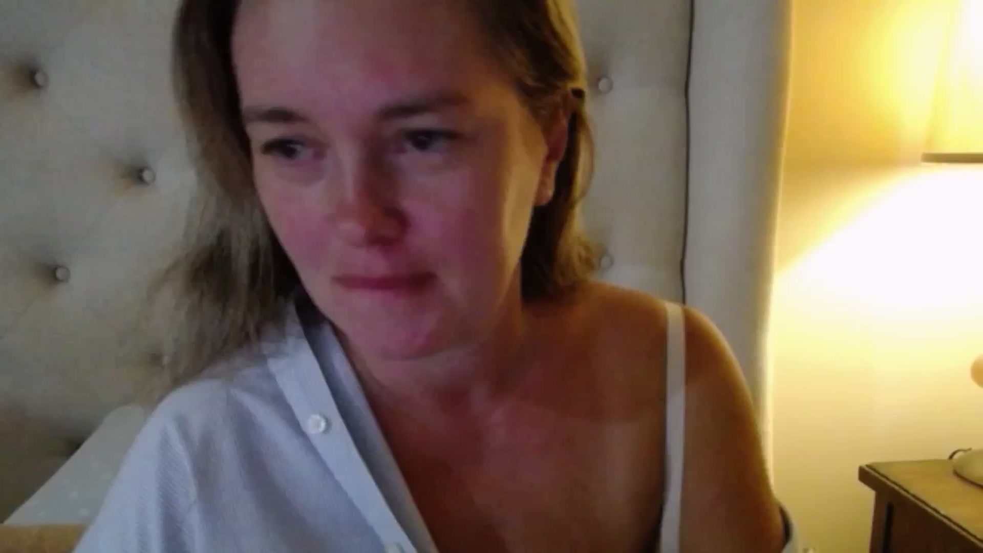 Gallery image thumbnail from J0llye's myfreecams stream on, 09/19/2025, 19:27 image 5 of 20