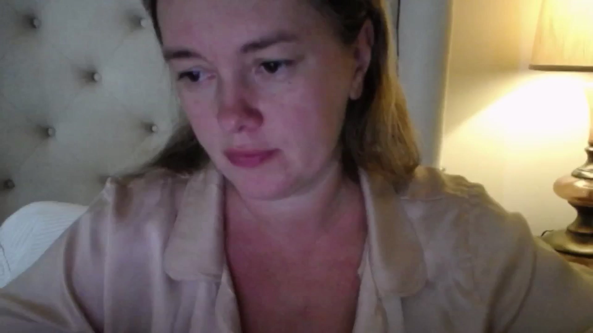 Gallery image thumbnail from J0llye's myfreecams stream on, 09/22/2025, 18:36 image 19 of 20