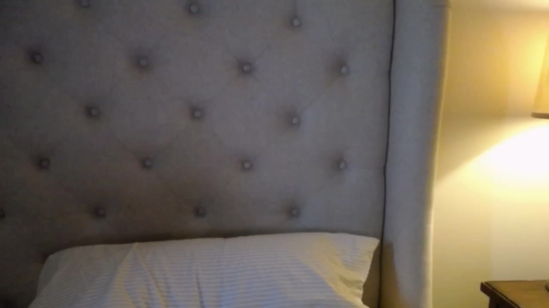 Gallery image thumbnail from J0llye's myfreecams stream on, 09/25/2025, 19:31 image 1 of 20