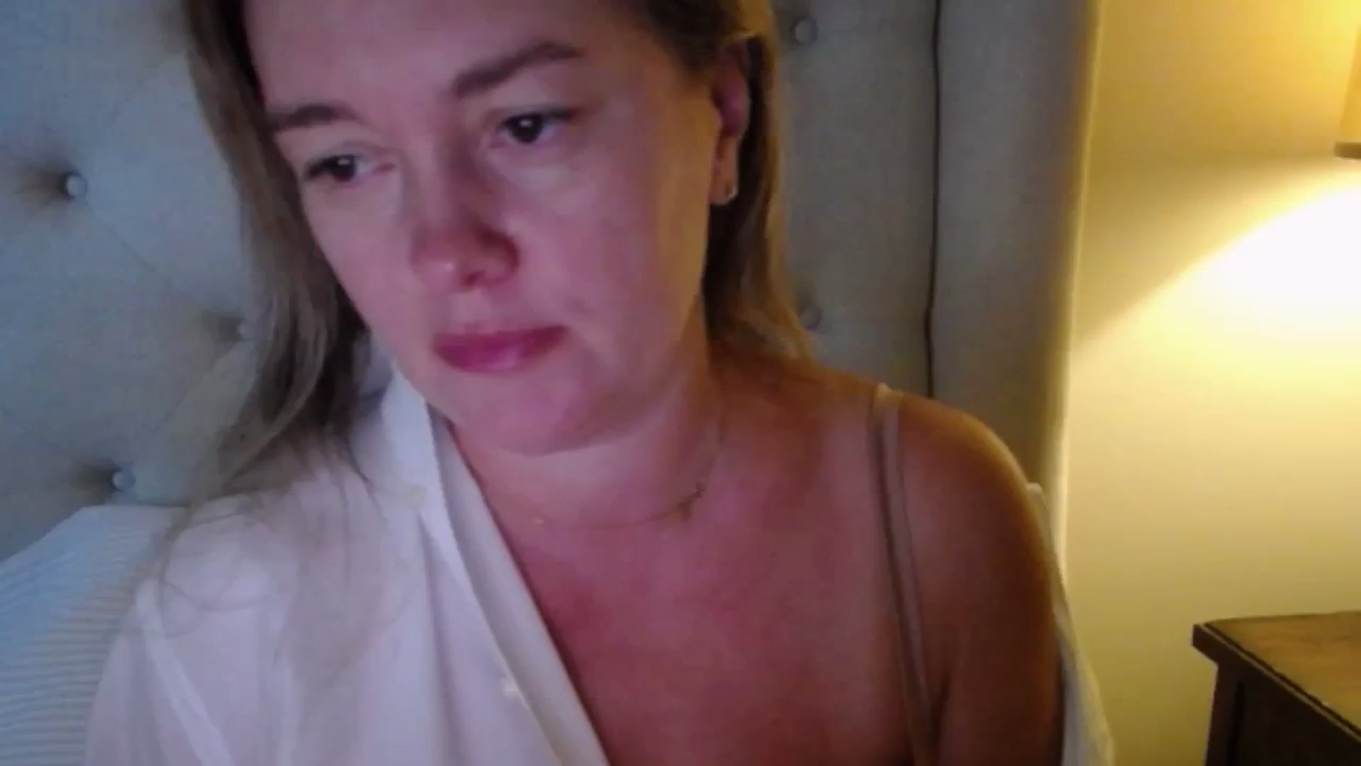 Gallery image thumbnail from J0llye's myfreecams stream on, 09/26/2025, 15:52 image 4 of 20