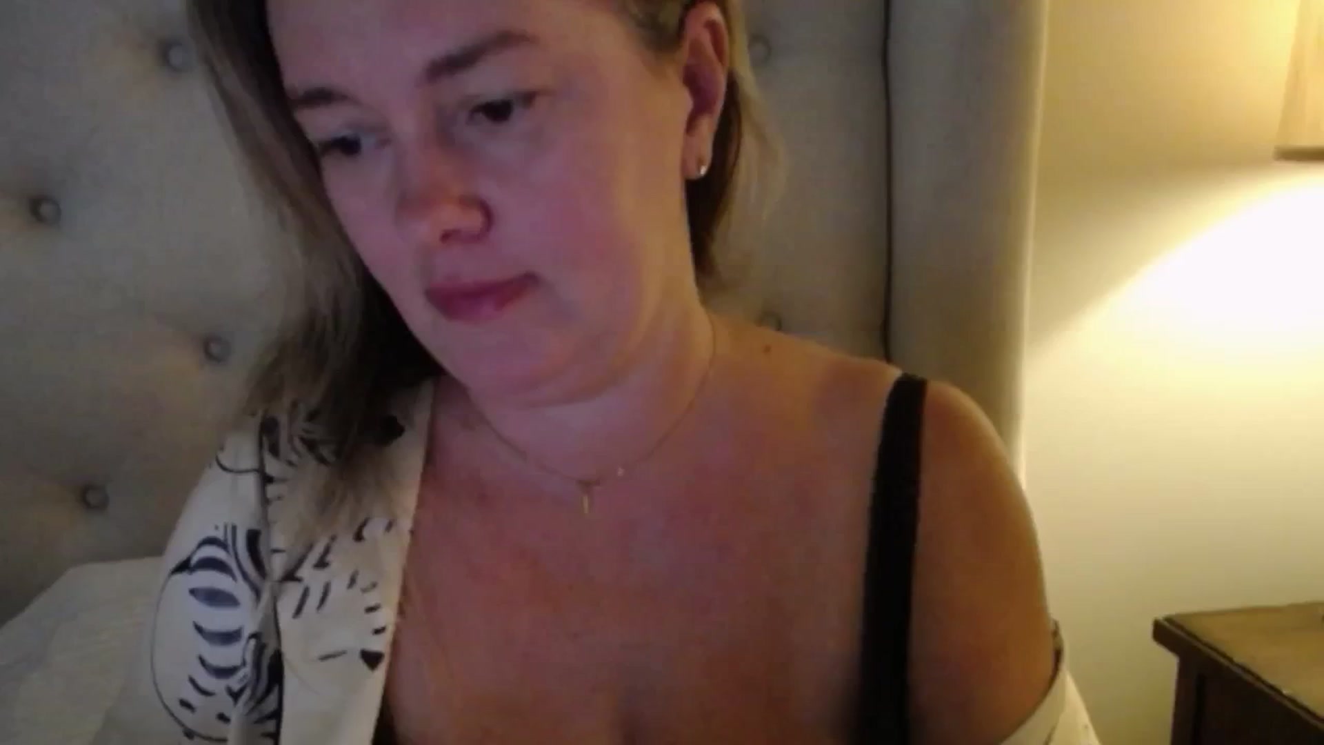 Gallery image thumbnail from J0llye's myfreecams stream on, 09/27/2025, 20:58 image 5 of 20