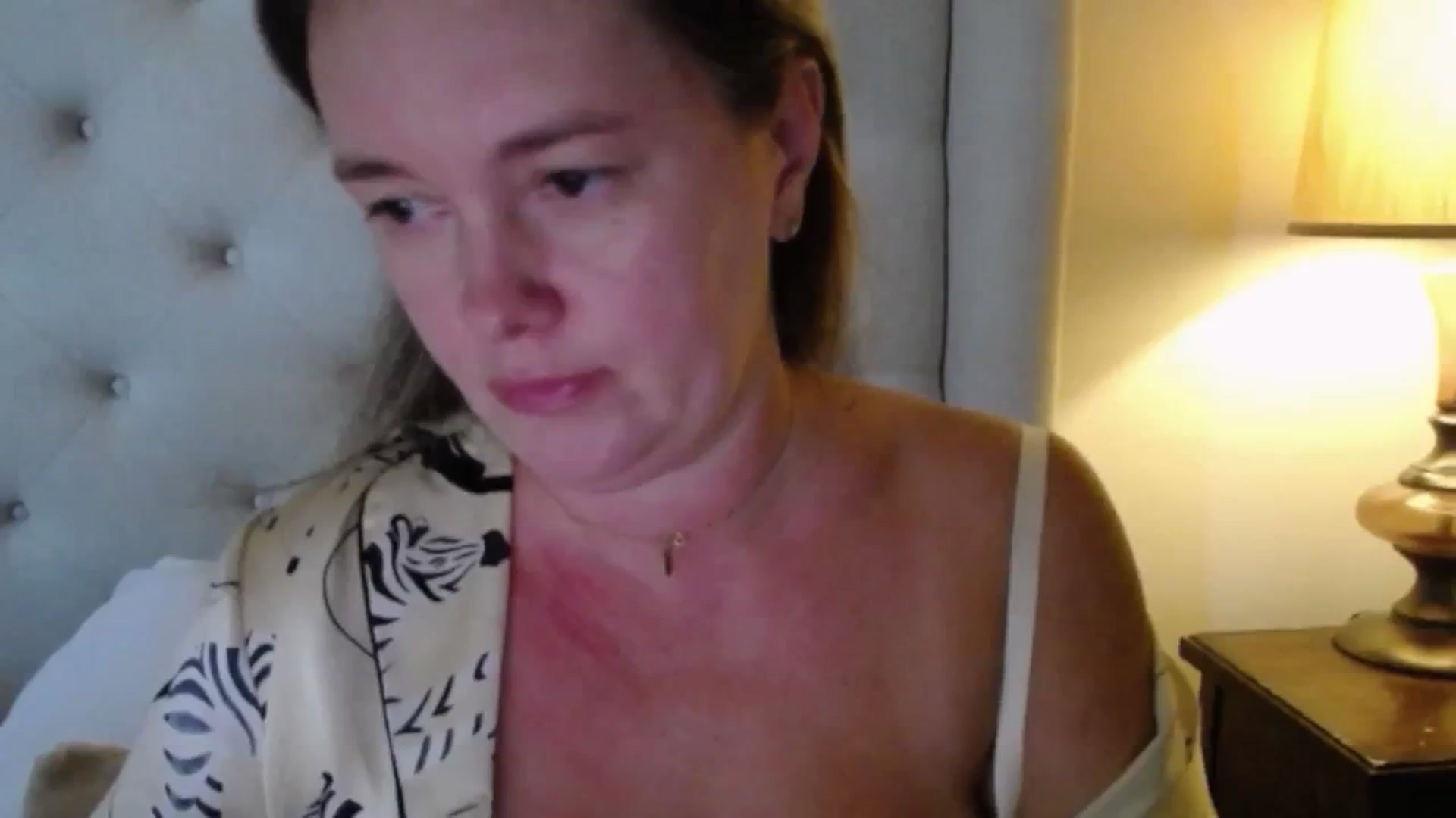 Gallery image thumbnail from J0llye's myfreecams stream on, 09/29/2025, 19:03 image 11 of 20
