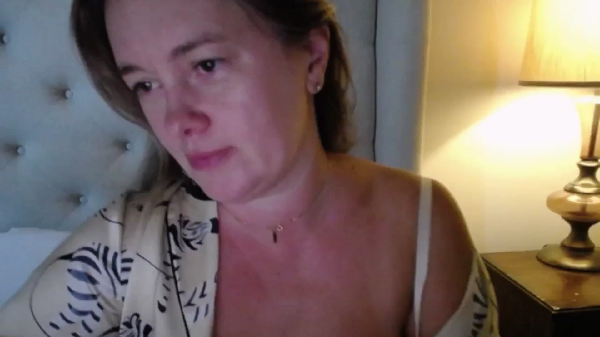 Gallery image thumbnail from J0llye's myfreecams stream on, 09/29/2025, 19:33 image 10 of 20