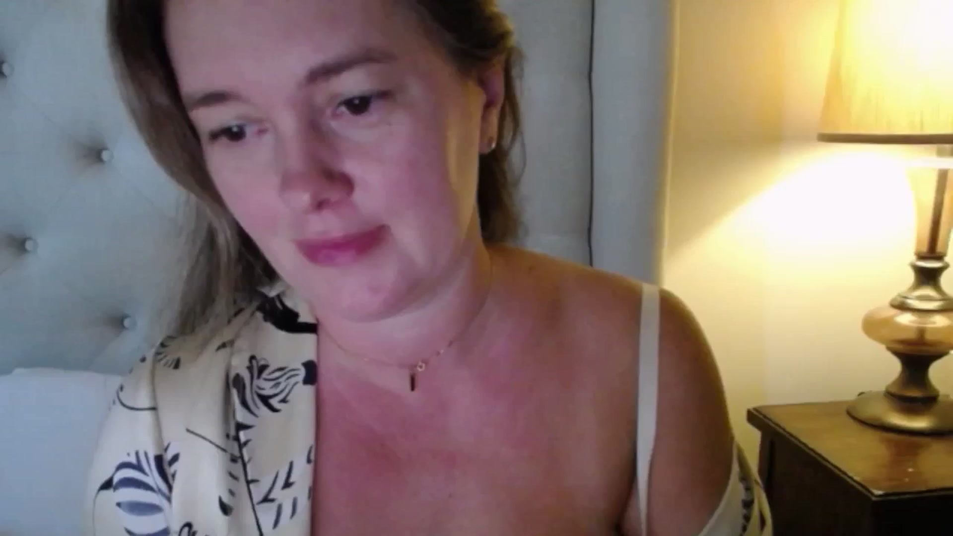 Gallery image thumbnail from J0llye's myfreecams stream on, 09/29/2025, 19:33 image 6 of 20