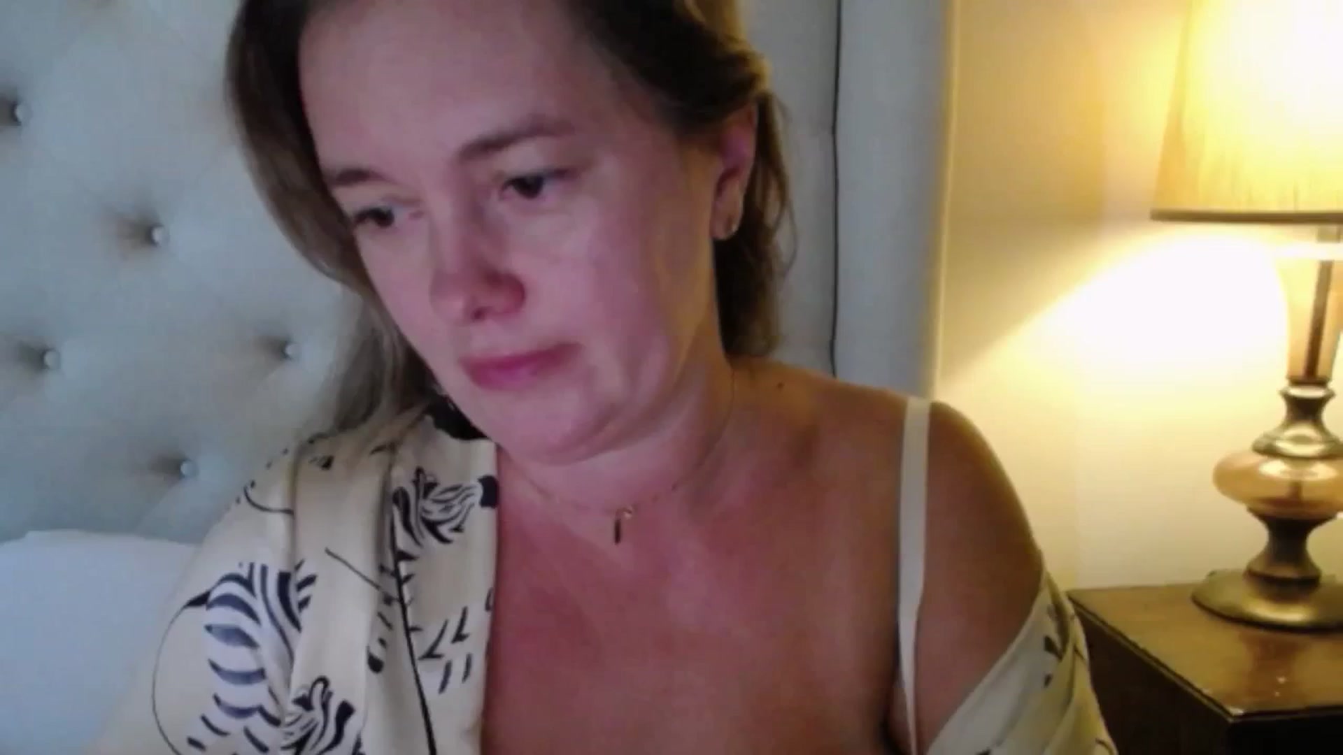 Gallery image thumbnail from J0llye's myfreecams stream on, 09/29/2025, 19:33 image 8 of 20