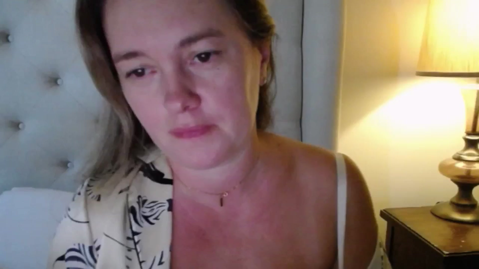 Gallery image thumbnail from J0llye's myfreecams stream on, 09/29/2025, 19:33 image 12 of 20
