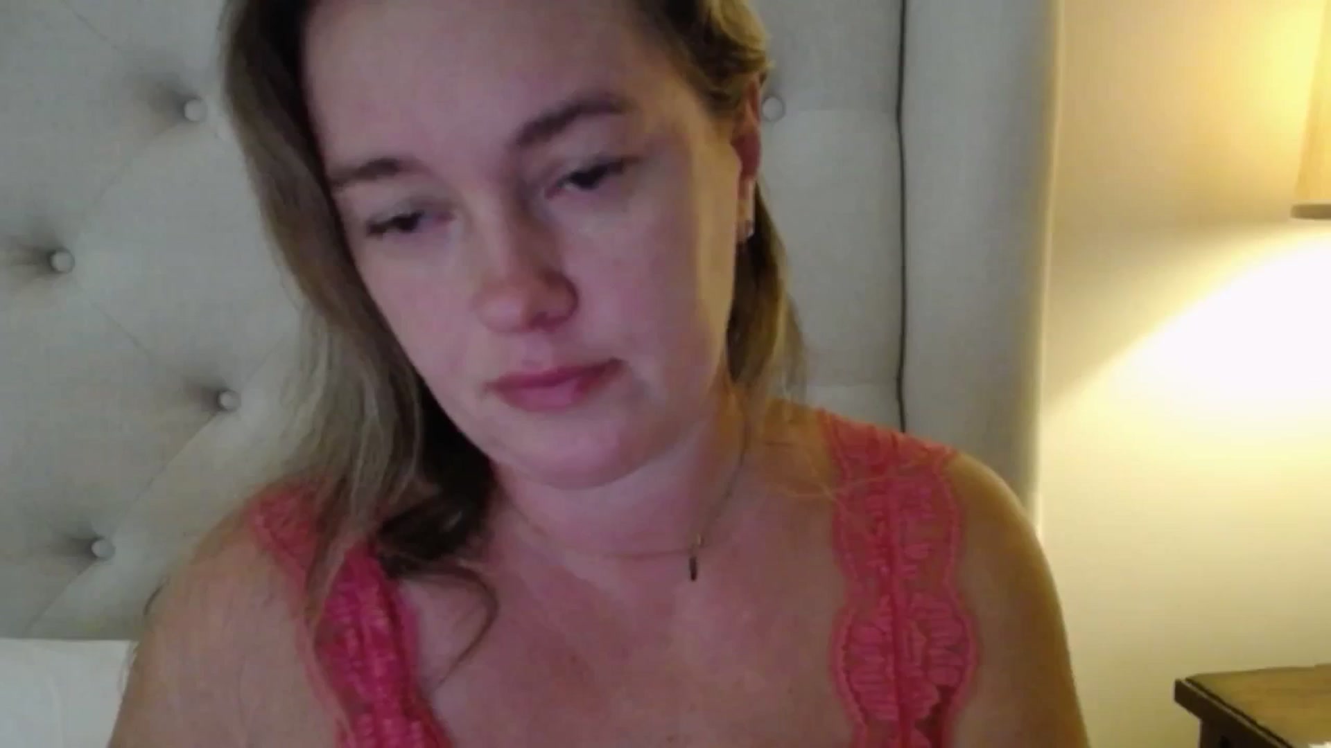 Gallery image thumbnail from J0llye's myfreecams stream on, 09/30/2025, 16:43 image 7 of 20