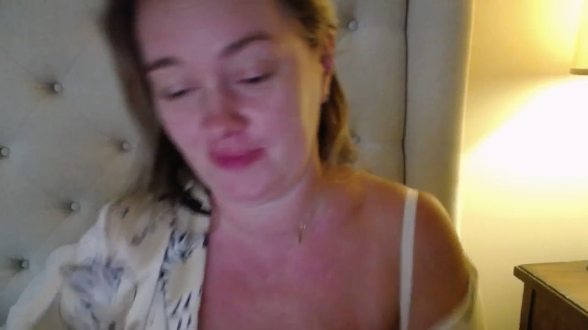 Gallery image thumbnail from J0llye's myfreecams stream on, 09/30/2025, 19:34 image 5 of 20