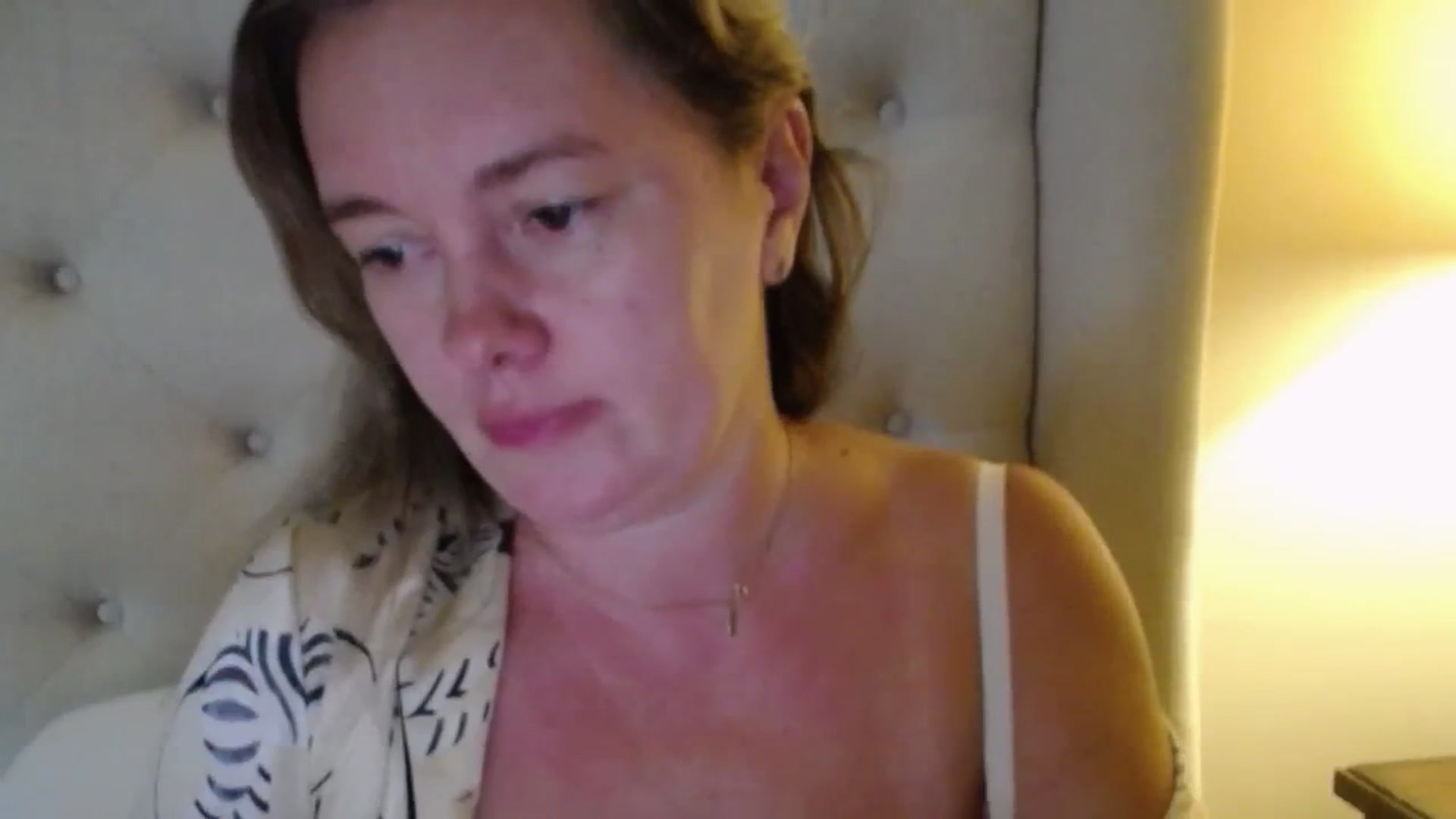 Gallery image thumbnail from J0llye's myfreecams stream on, 09/30/2025, 19:34 image 17 of 20