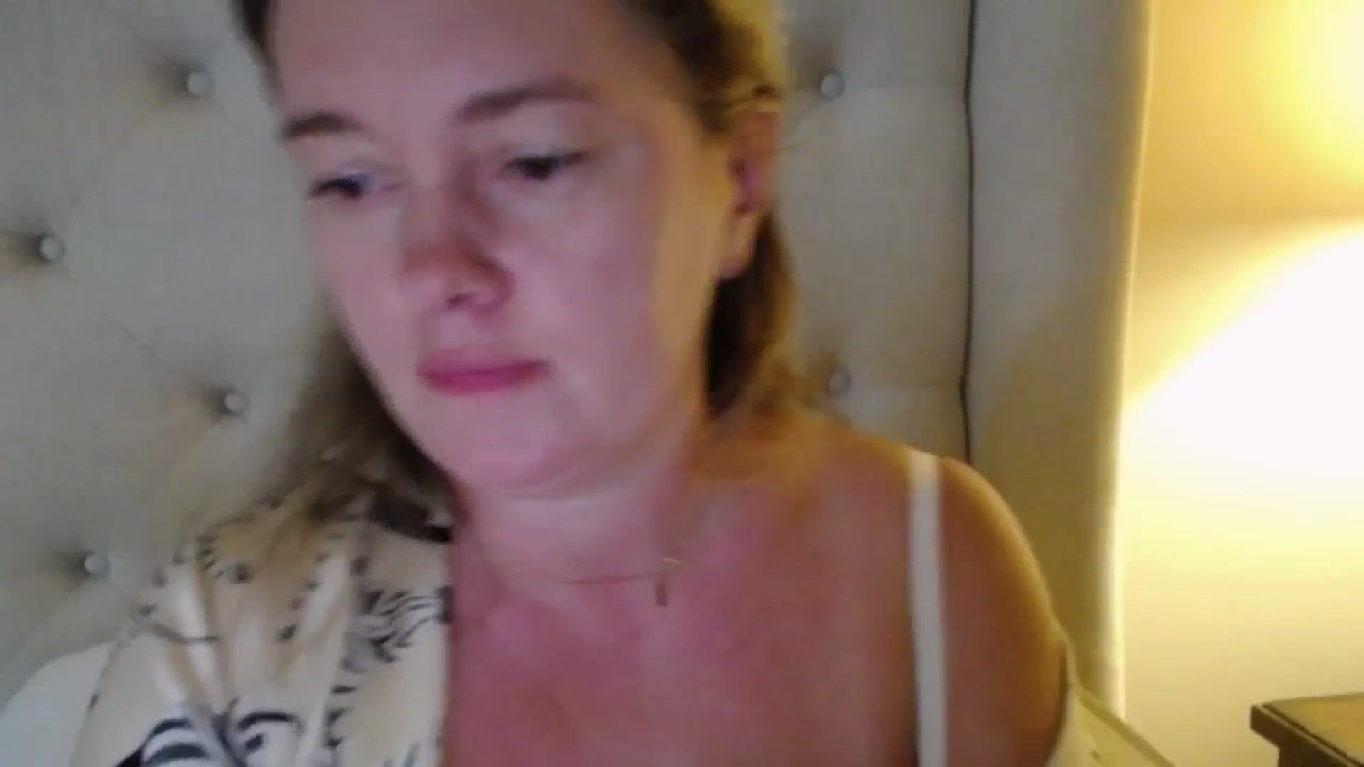 Gallery image thumbnail from J0llye's myfreecams stream on, 09/30/2025, 19:34 image 12 of 20