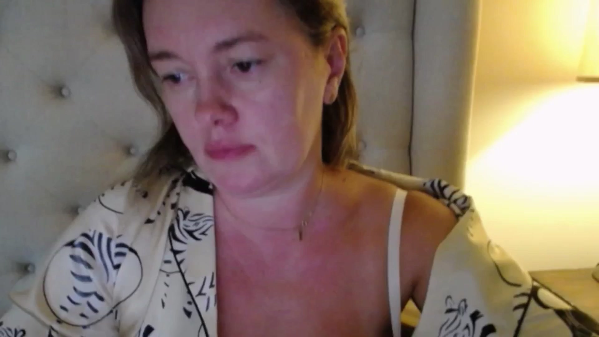 Gallery image thumbnail from J0llye's myfreecams stream on, 09/30/2025, 19:34 image 1 of 20