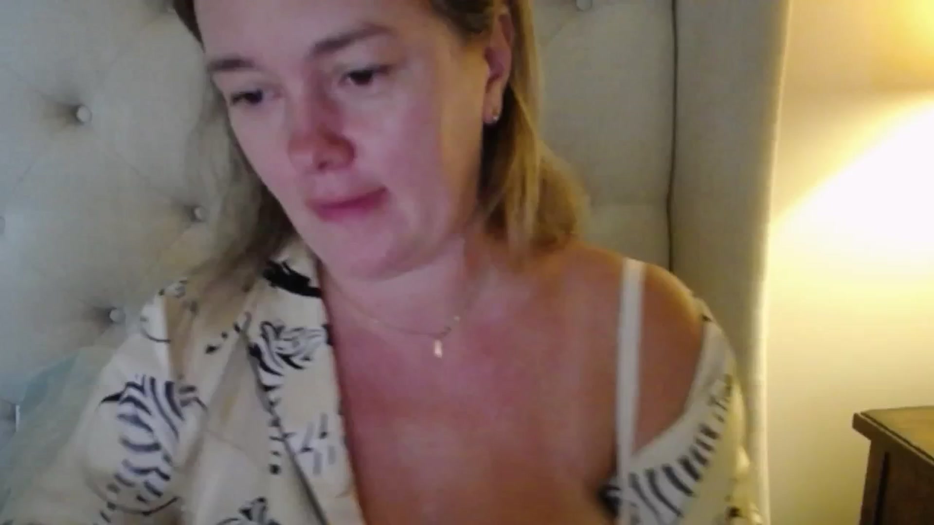 Gallery image thumbnail from J0llye's myfreecams stream on, 10/02/2025, 19:35 image 12 of 20