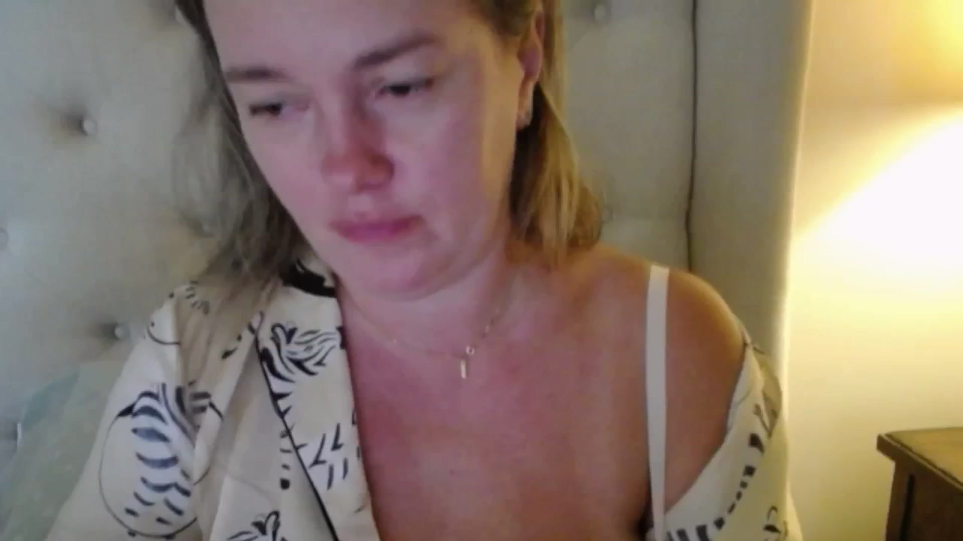 Gallery image thumbnail from J0llye's myfreecams stream on, 10/02/2025, 19:35 image 4 of 20