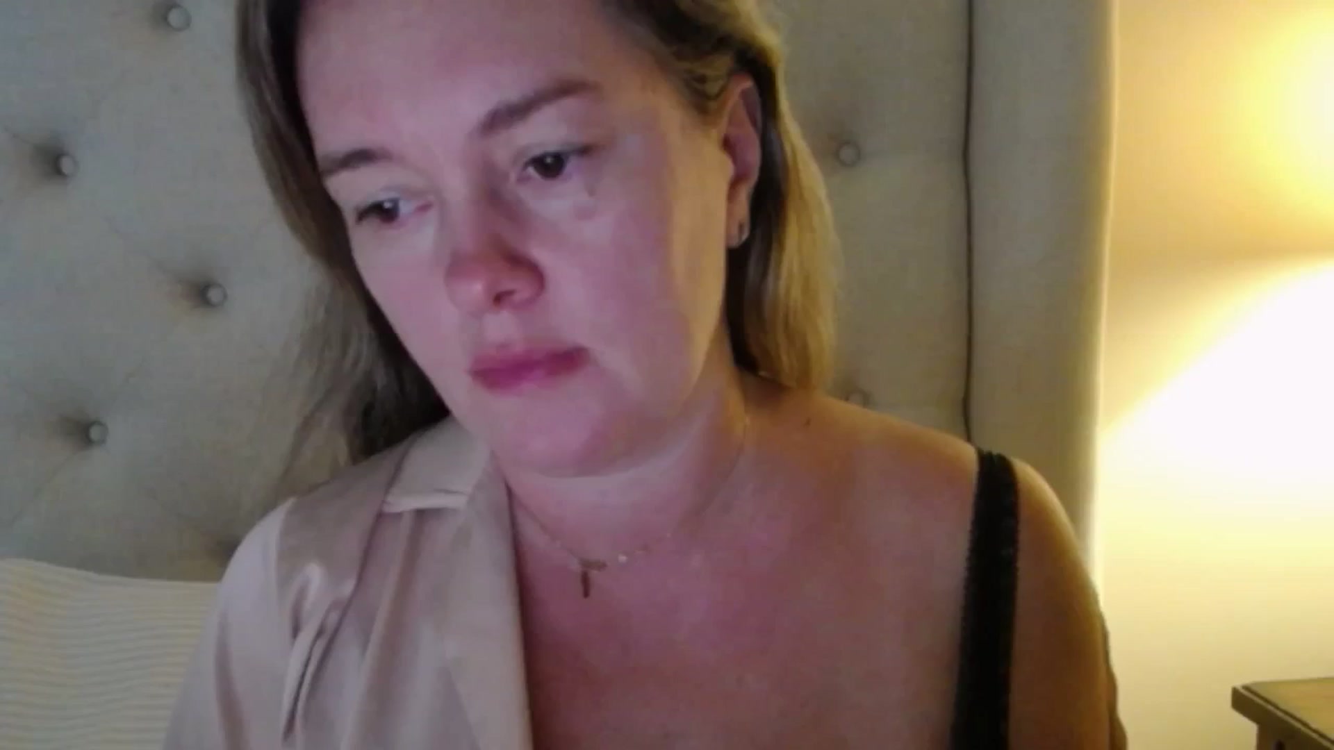 Gallery image thumbnail from J0llye's myfreecams stream on, 10/07/2025, 19:37 image 2 of 20