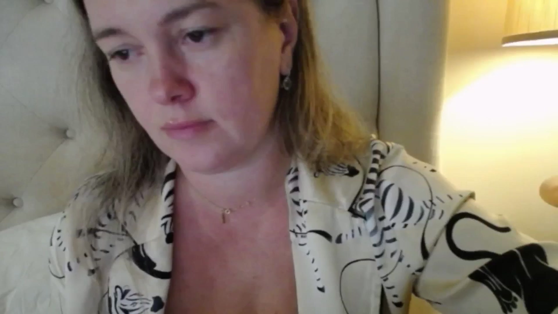Gallery image thumbnail from J0llye's myfreecams stream on, 10/09/2025, 16:13 image 17 of 20