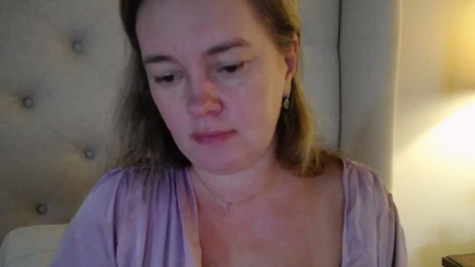 Gallery image thumbnail from J0llye's myfreecams stream on, 10/10/2025, 16:00 image 8 of 20
