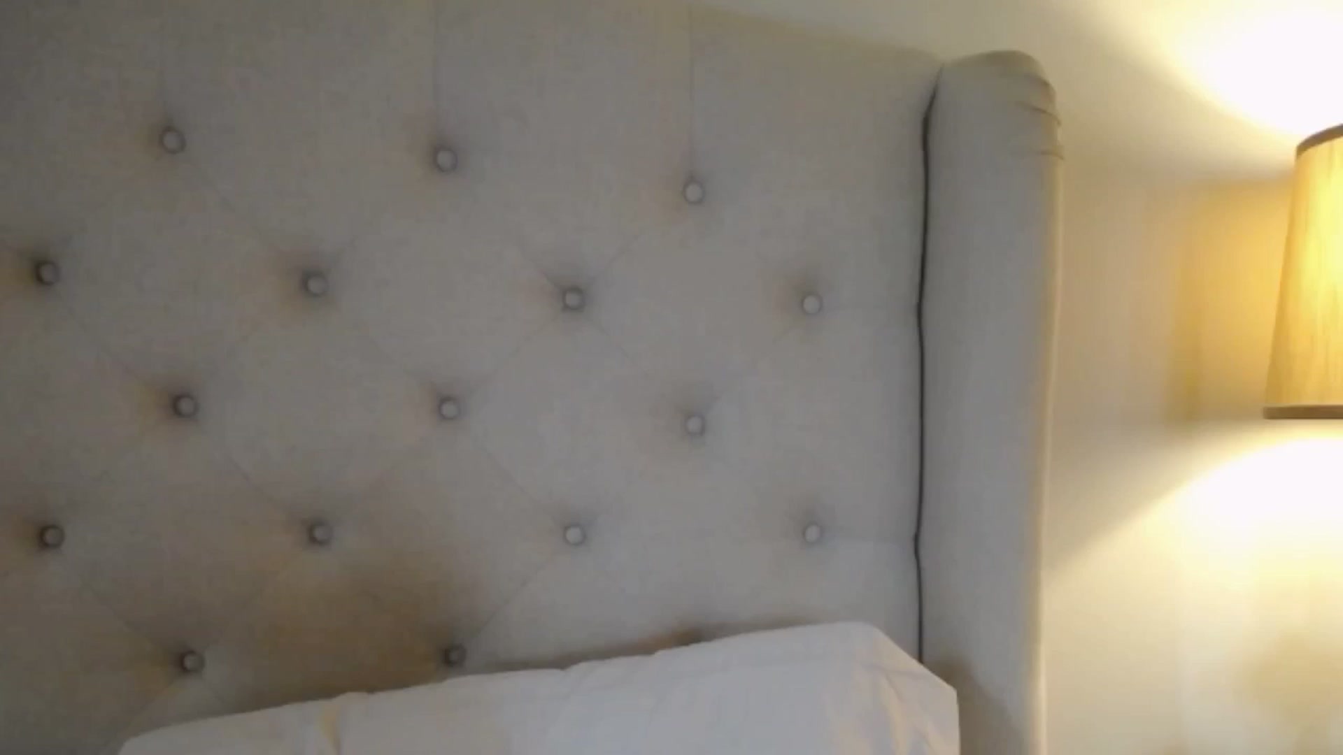 Gallery image thumbnail from J0llye's myfreecams stream on, 10/10/2025, 16:00 image 16 of 20