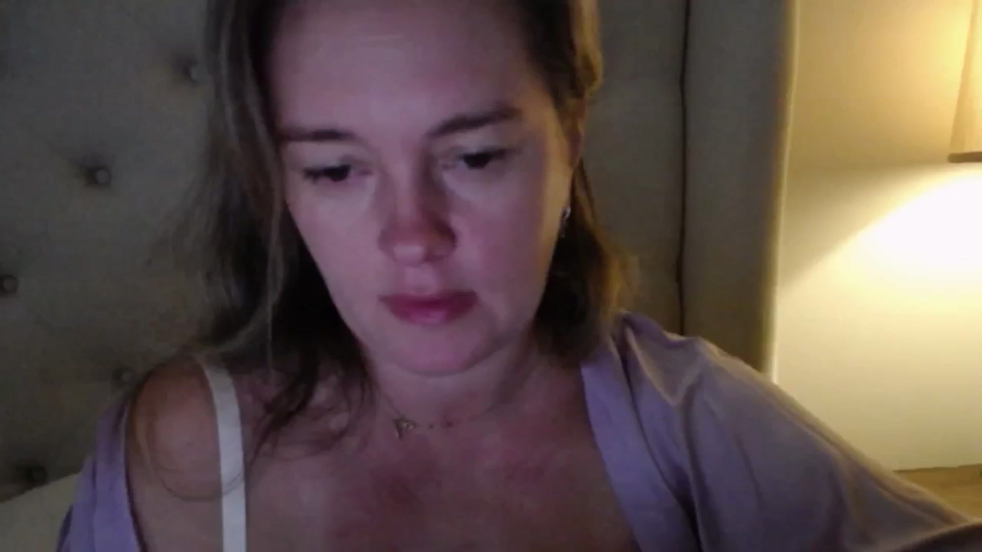 Gallery image thumbnail from J0llye's myfreecams stream on, 10/11/2025, 20:41 image 9 of 20