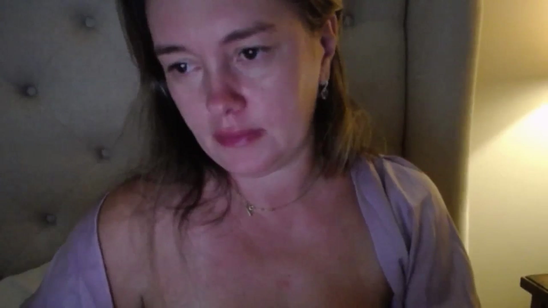 Gallery image thumbnail from J0llye's myfreecams stream on, 10/11/2025, 20:41 image 13 of 20