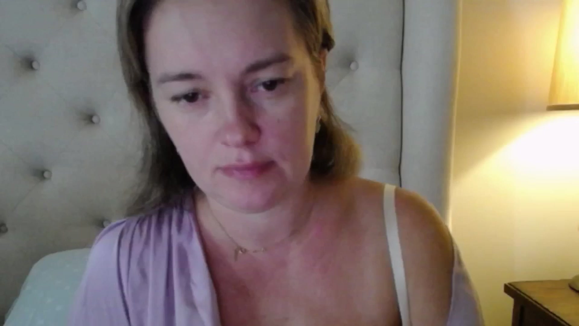 Gallery image thumbnail from J0llye's myfreecams stream on, 10/13/2025, 16:15 image 7 of 20