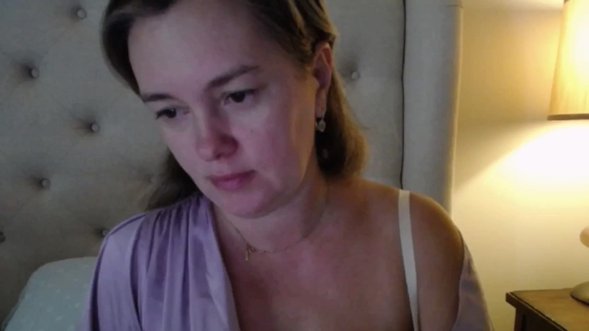 Gallery image thumbnail from J0llye's myfreecams stream on, 10/13/2025, 16:15 image 1 of 20