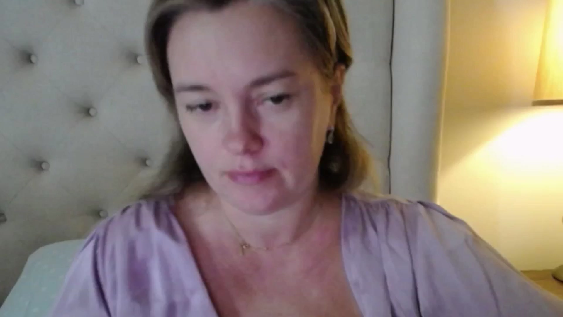 Gallery image thumbnail from J0llye's myfreecams stream on, 10/13/2025, 16:15 image 9 of 20
