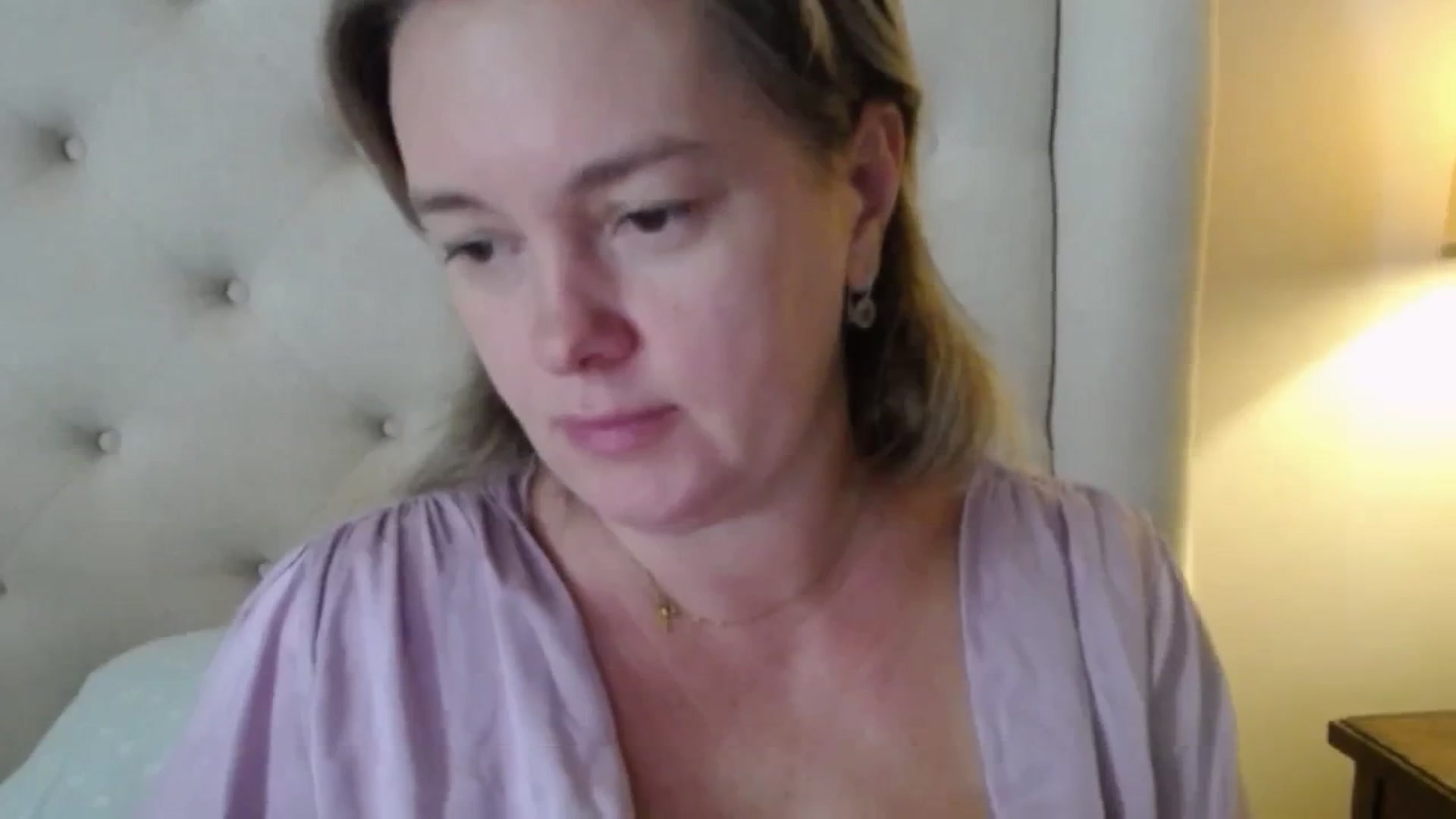 Gallery image thumbnail from J0llye's myfreecams stream on, 10/13/2025, 16:15 image 16 of 20