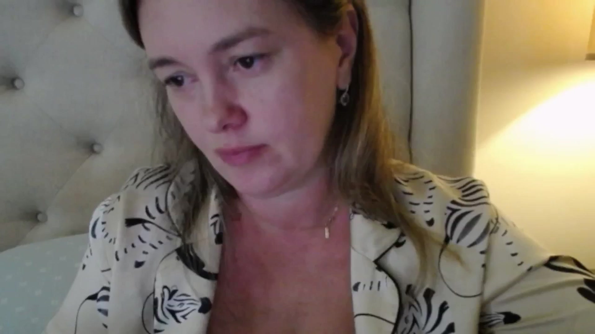 Gallery image thumbnail from J0llye's myfreecams stream on, 10/15/2025, 16:10 image 20 of 20