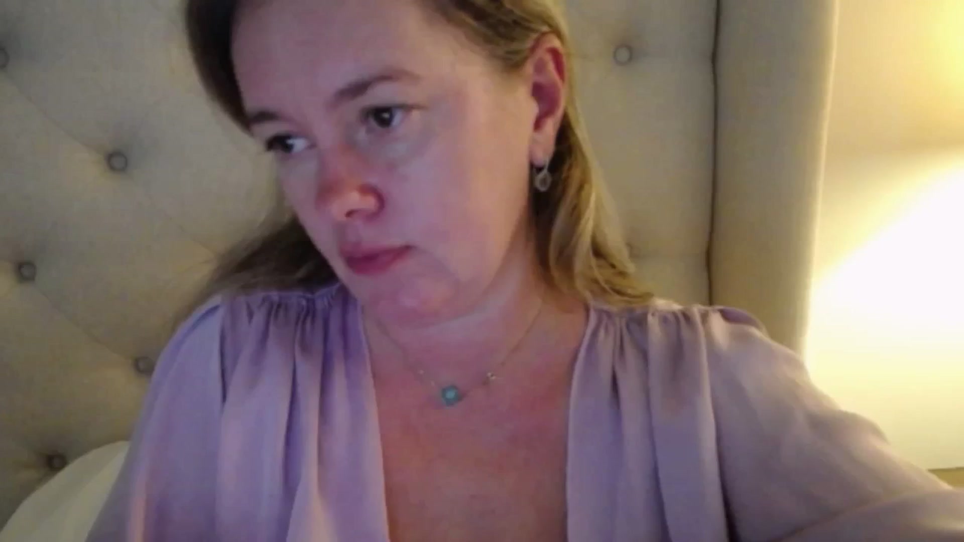 Gallery image thumbnail from J0llye's myfreecams stream on, 10/21/2025, 19:39 image 2 of 20
