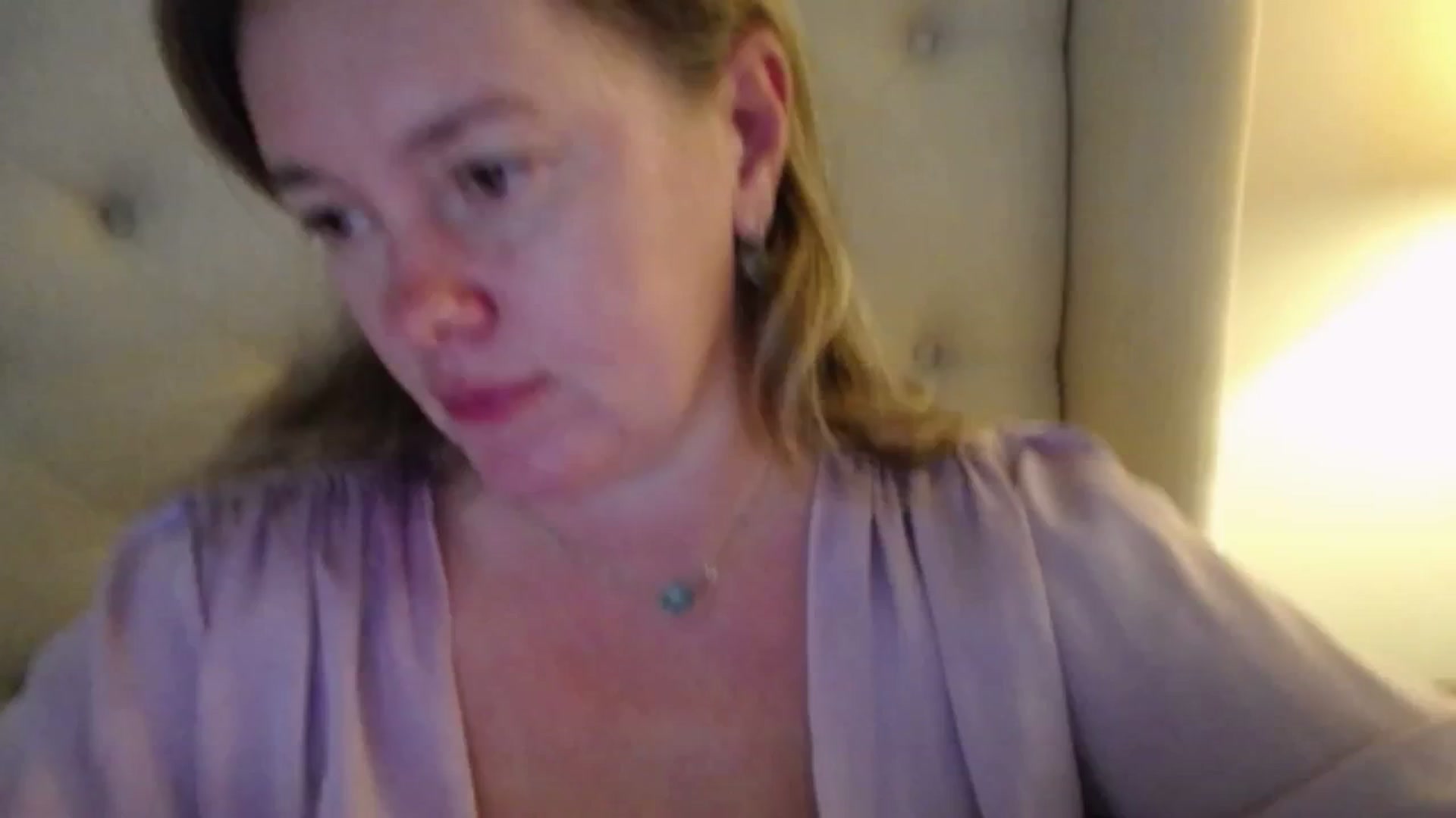 Gallery image thumbnail from J0llye's myfreecams stream on, 10/21/2025, 19:39 image 5 of 20