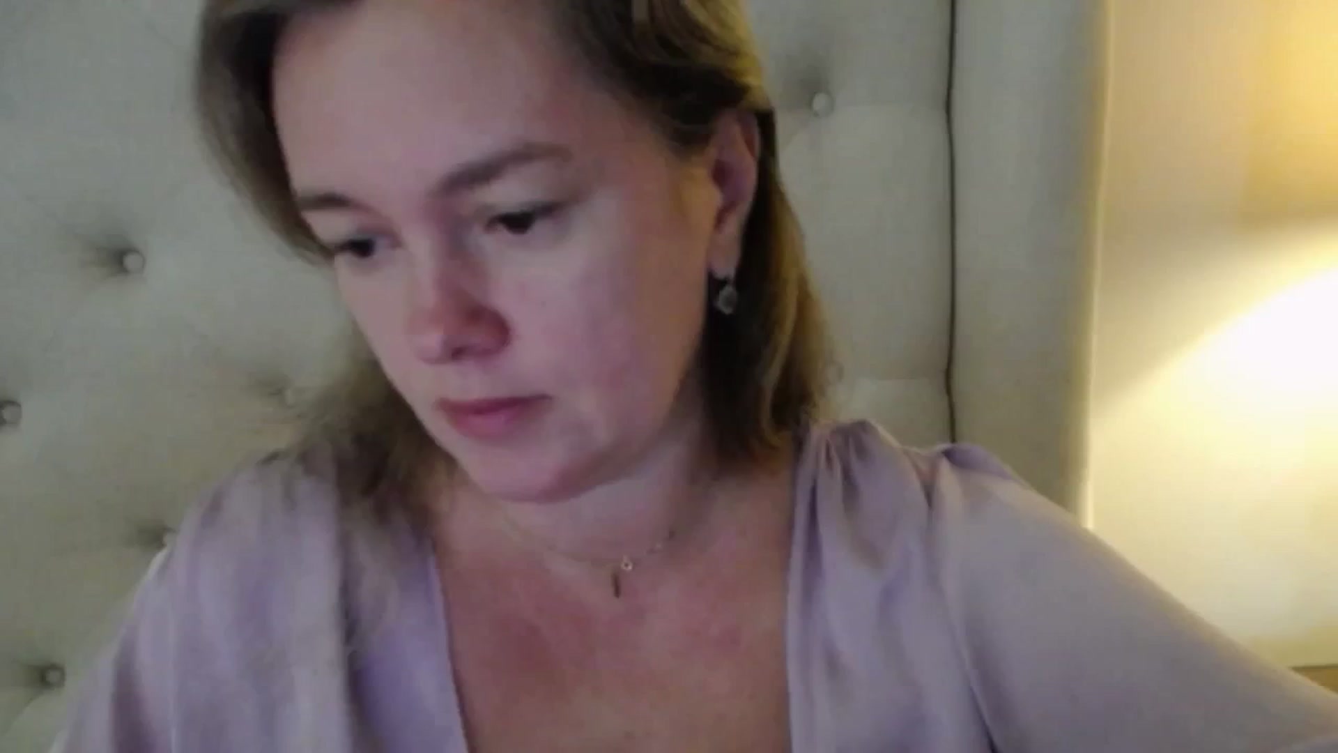 Gallery image thumbnail from J0llye's myfreecams stream on, 10/22/2025, 16:09 image 20 of 20