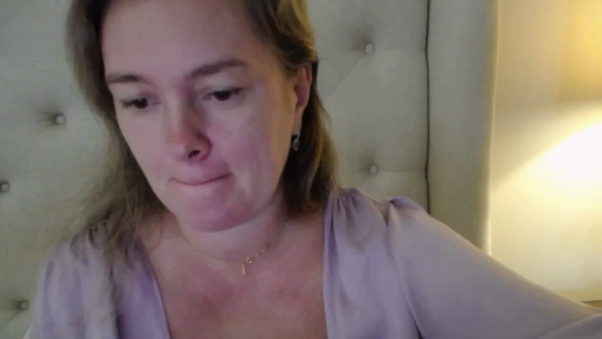 Gallery image thumbnail from J0llye's myfreecams stream on, 10/22/2025, 16:09 image 19 of 20