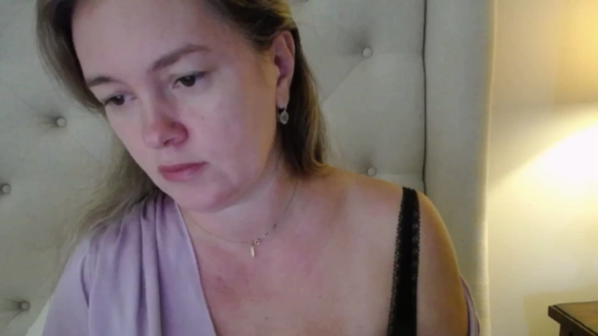 Gallery image thumbnail from J0llye's myfreecams stream on, 10/22/2025, 16:09 image 10 of 20
