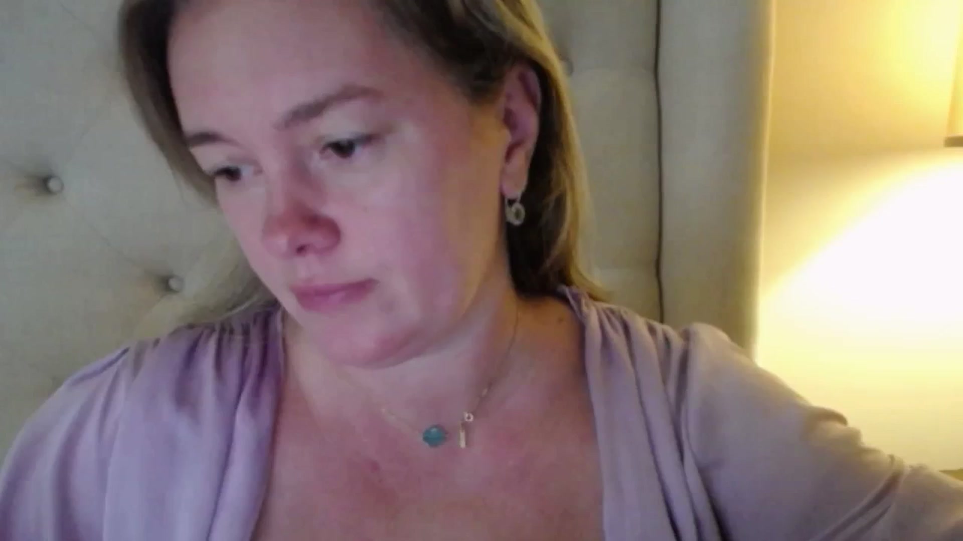 Gallery image thumbnail from J0llye's myfreecams stream on, 10/22/2025, 19:32 image 6 of 20