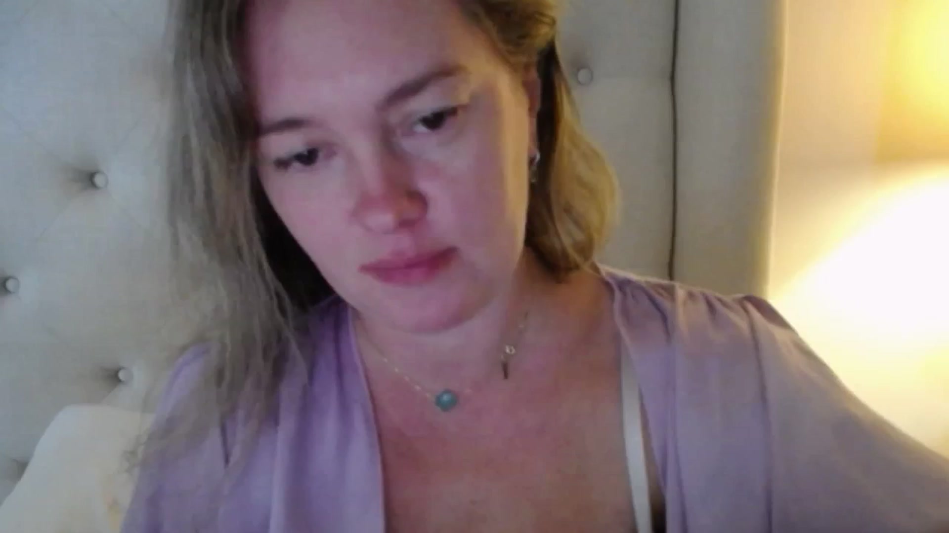 Gallery image thumbnail from J0llye's myfreecams stream on, 10/23/2025, 18:35 image 6 of 20
