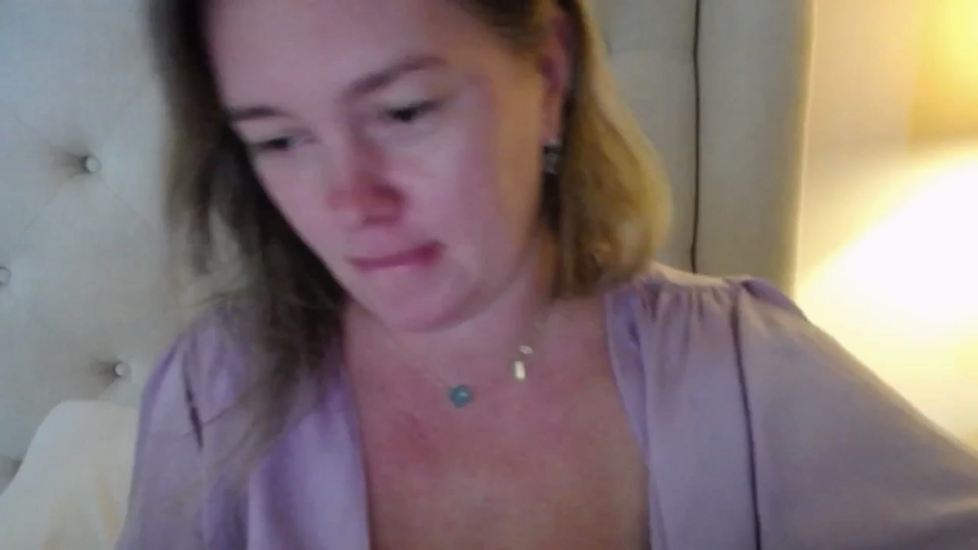 Gallery image thumbnail from J0llye's myfreecams stream on, 10/23/2025, 18:35 image 17 of 20