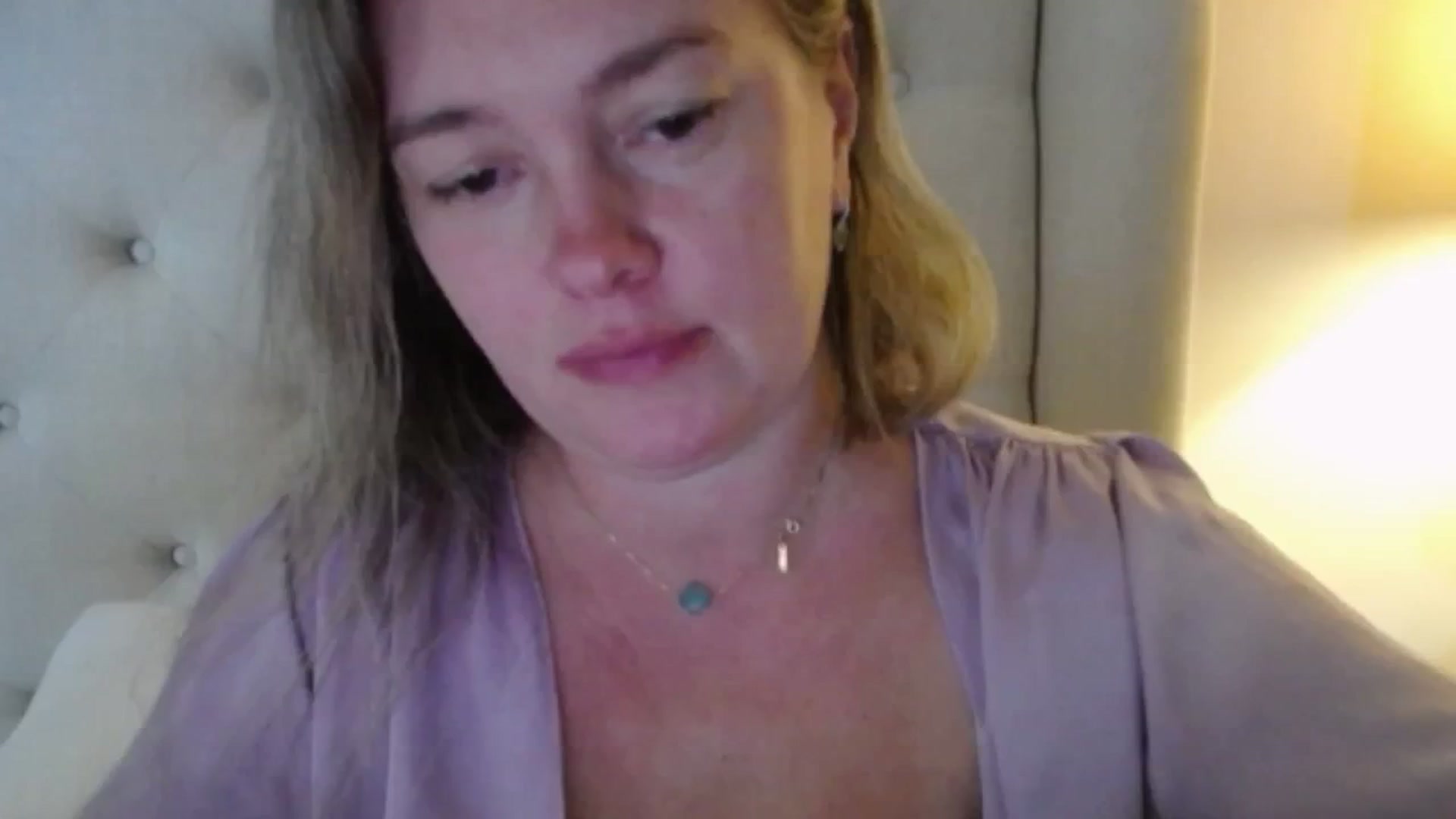 Gallery image thumbnail from J0llye's myfreecams stream on, 10/23/2025, 18:35 image 12 of 20