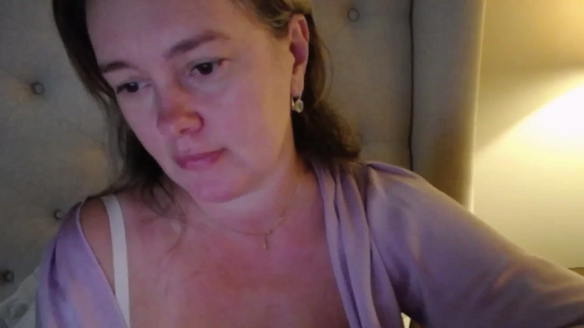 Gallery image thumbnail from J0llye's myfreecams stream on, 10/26/2025, 20:35 image 11 of 20