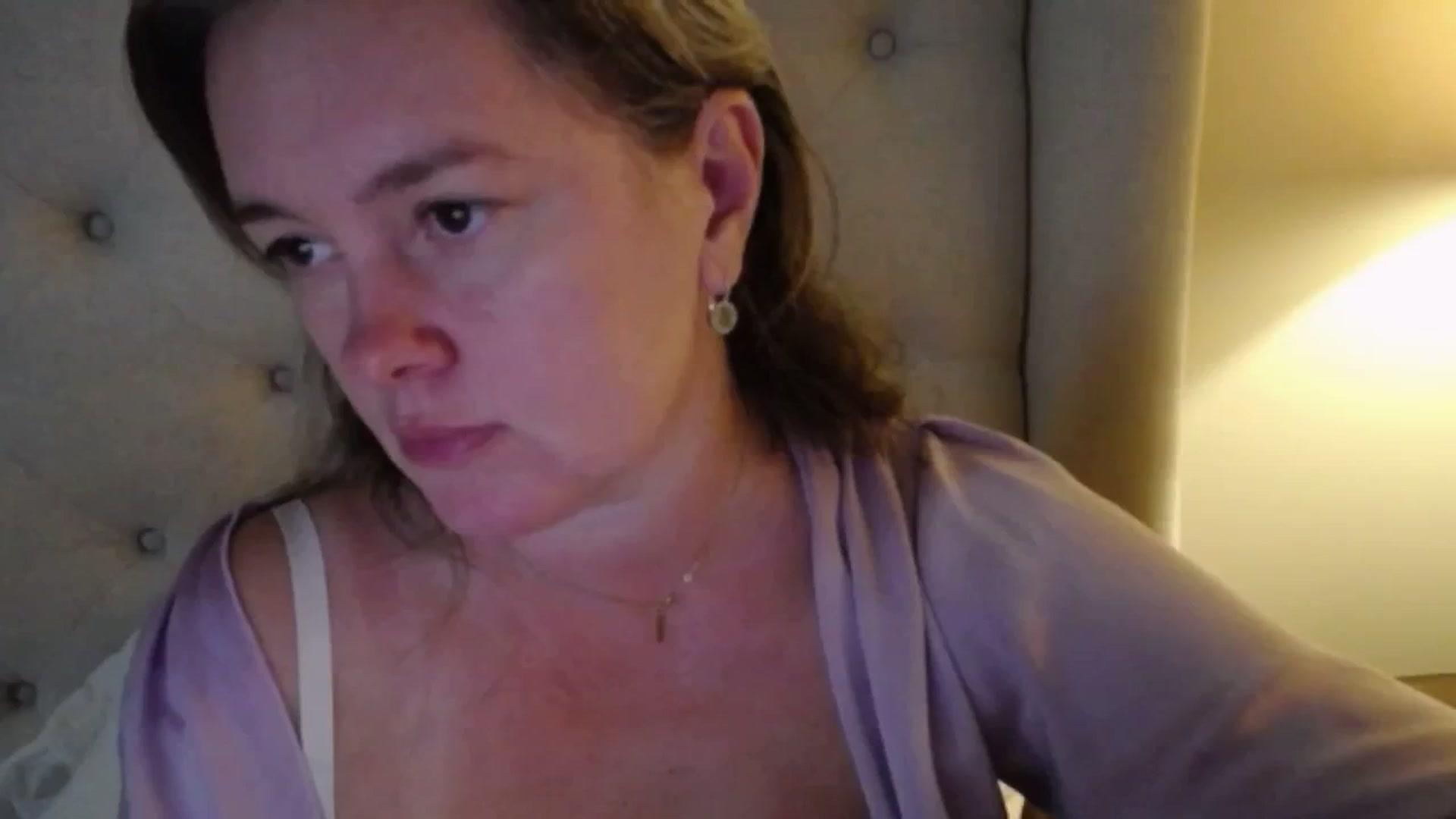 Gallery image thumbnail from J0llye's myfreecams stream on, 10/26/2025, 20:35 image 10 of 20