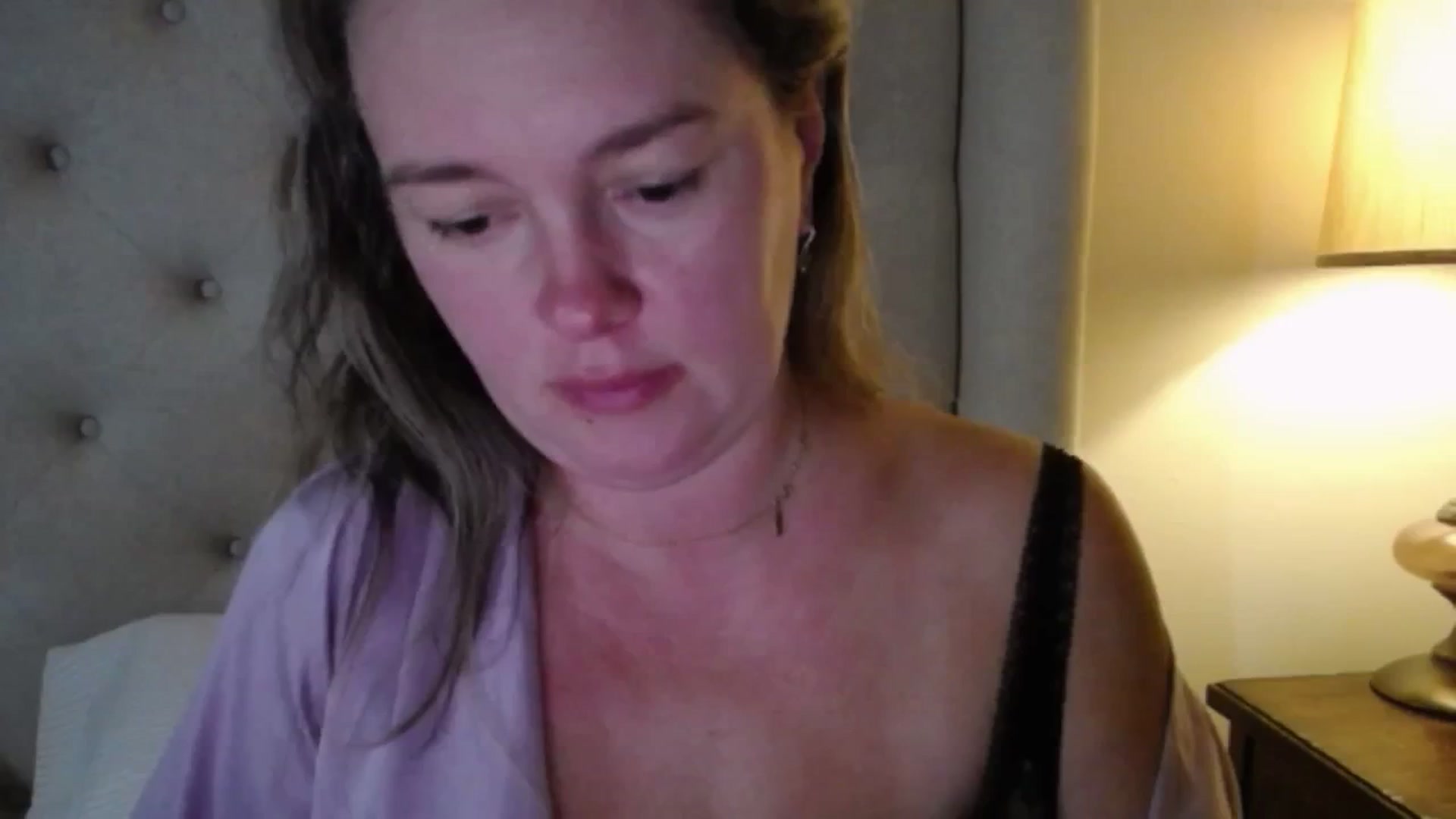 Gallery image thumbnail from J0llye's myfreecams stream on, 10/27/2025, 19:37 image 3 of 20